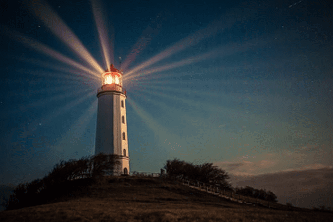 Defined Contribution Lighthouse 