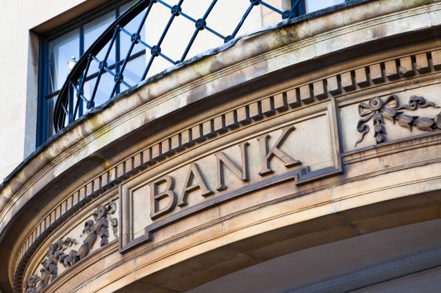 Research in Action: Banks cash in on rising rates