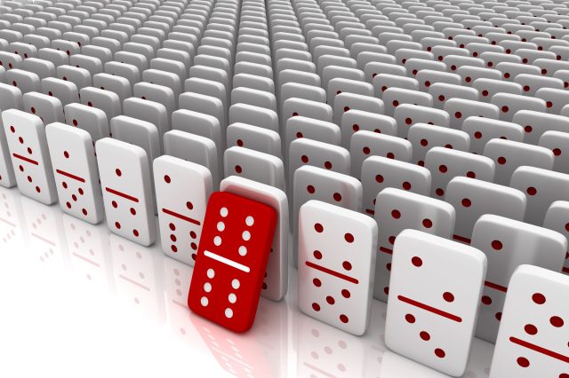 The domino effect of global supply chain decentralization