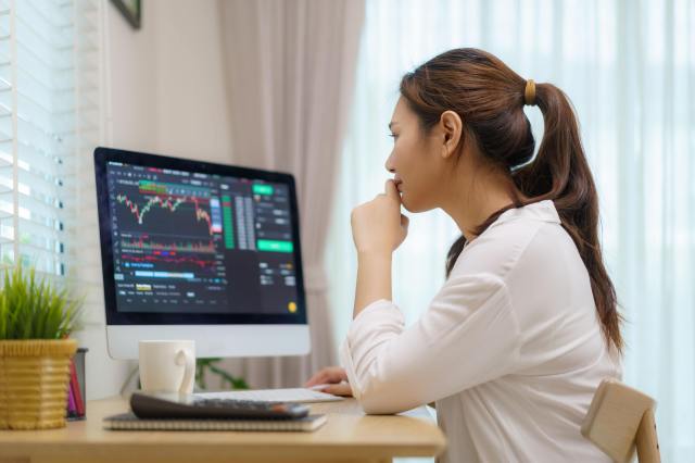 Investor Survey: Near-term caution, long-term optimism for AI investment theme